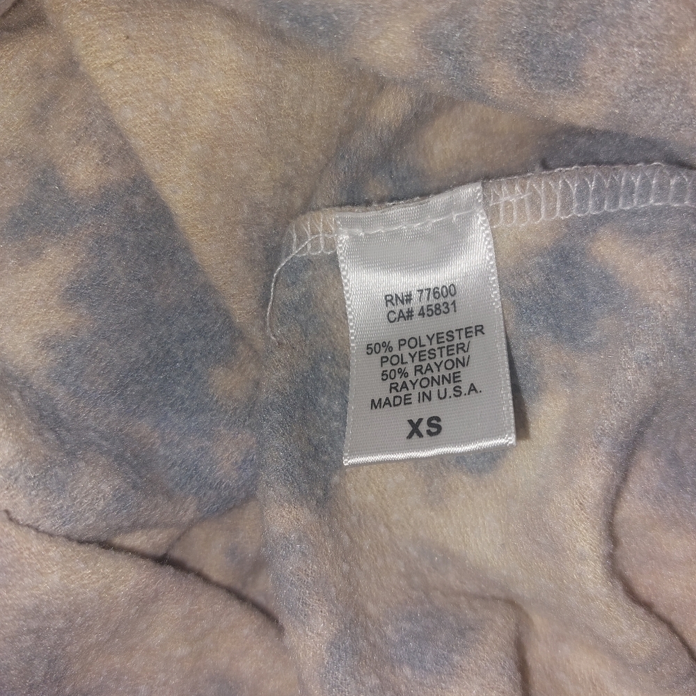 *HP* Chaser "Stay Chill" Graphic Distressed Sweatshirt - Picture 4 of 5
